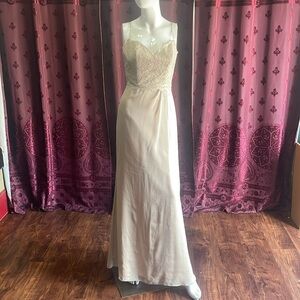 Vintage Jim Hjelm Occasions Dress Biege LaceA-Line Gown Size Four